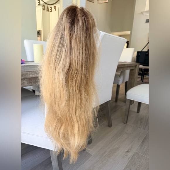 Hairalicious Extra Thin Hairline Khloe Kardashian Balayage Neutral Rooted Blonde - Picture 10 of 17